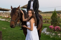Andreia & Flavius si calul sedinta foto
